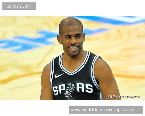 克里斯保罗的篮球传奇与职业生涯的辉煌成就回顾